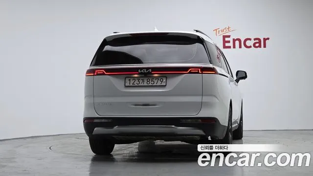 Kia Canival Carnival 4 поколение Бензин 9 мест Signature — Фото автомобиля 4