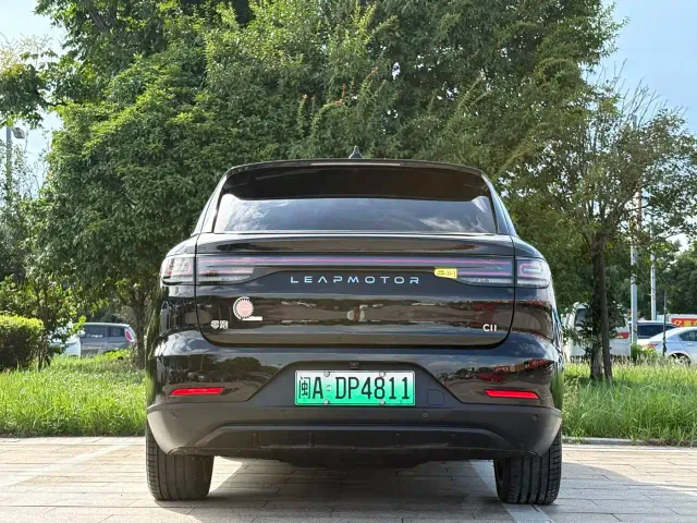 Leapmotor C11 — Фото автомобиля 3