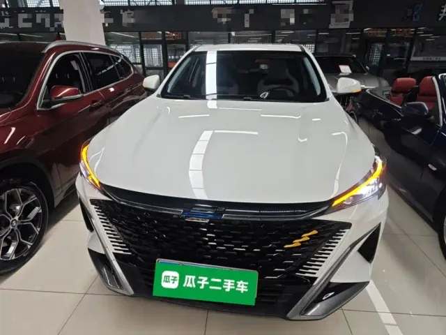 Changan X5 Plus — Фото автомобиля 2