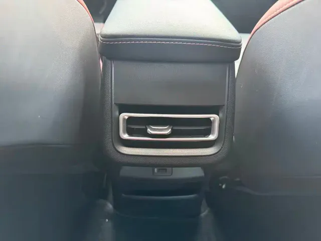 Changan Eado — Фото автомобиля 20