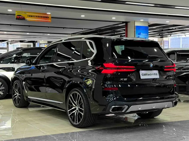 BMW X5 — Фото автомобиля 8