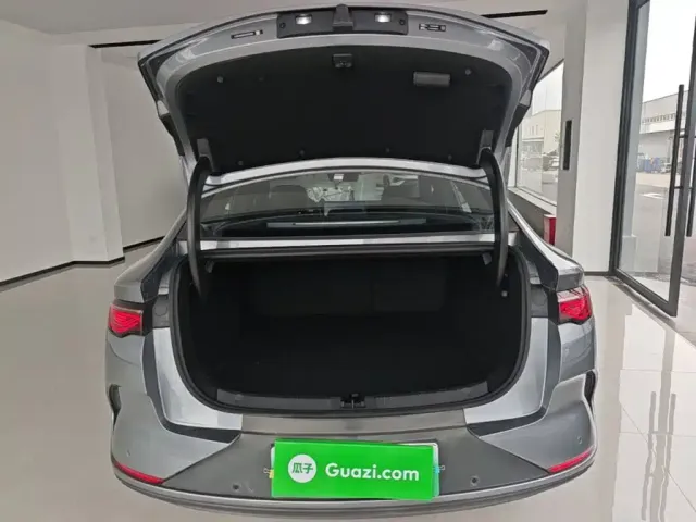 BYD Qin L 2025 EV 545KM Cloud Chariot Edition — Фото автомобиля 18