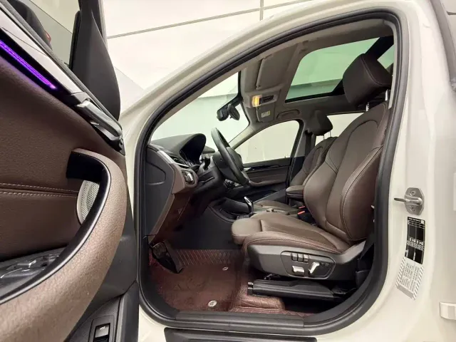 BMW BMW X1 2022 sDrive20Li Fashion — Фото автомобиля 18