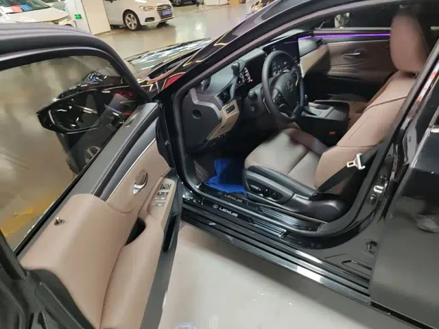 Lexus Lexus ES 2025 300h Ultimate Edition — Фото автомобиля 15