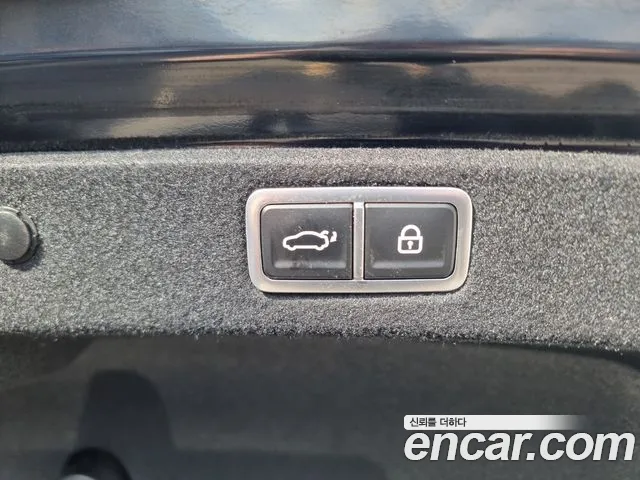 Hyundai Grandeur Grandeur (GN7) 3.5 Бензин 2WD — Фото автомобиля 17