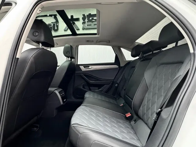 Volkswagen Sagitar — Фото автомобиля 10