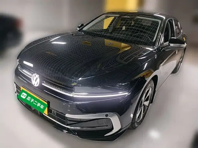 Фотография автомобиля — Volkswagen Magotan