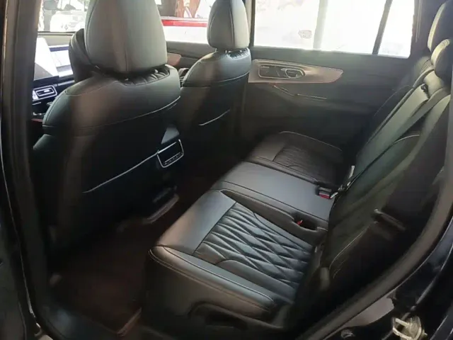GAC Trumpchi GS8 — Фото автомобиля 16