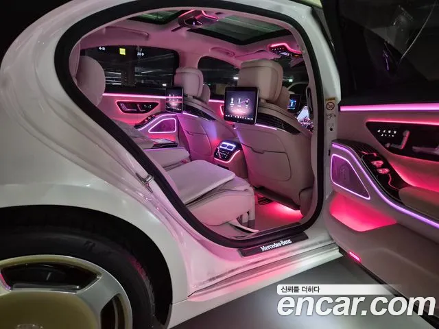 Mercedes-Benz S-Class — Фото автомобиля 10