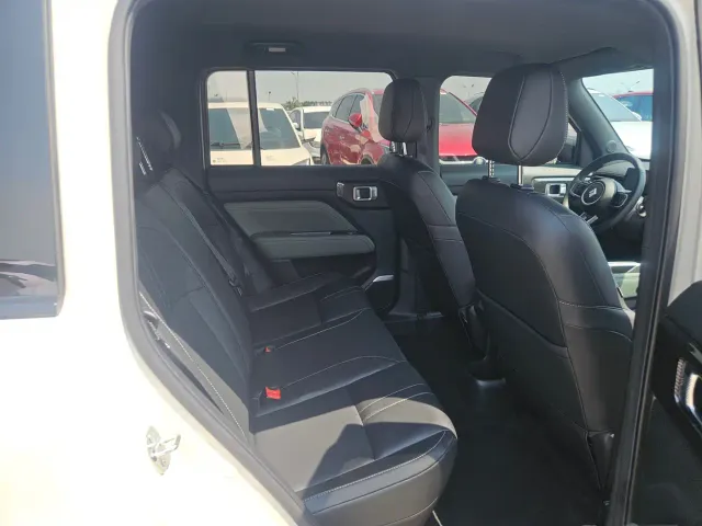 Baojun Yep Plus — Фото автомобиля 10