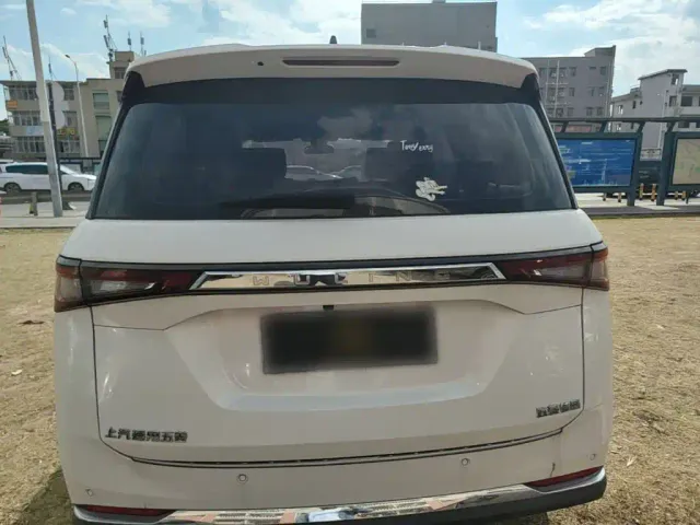 Wuling Jiachen — Фото автомобиля 5