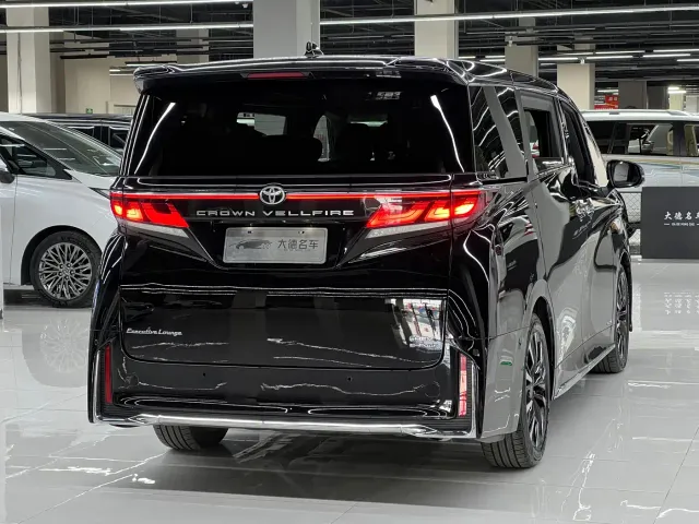 Toyota Vellfire — Фото автомобиля 4