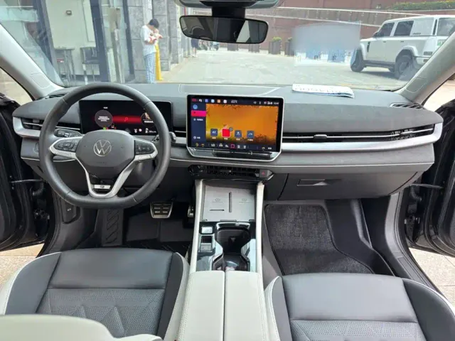 Volkswagen Sagitar — Фото автомобиля 15