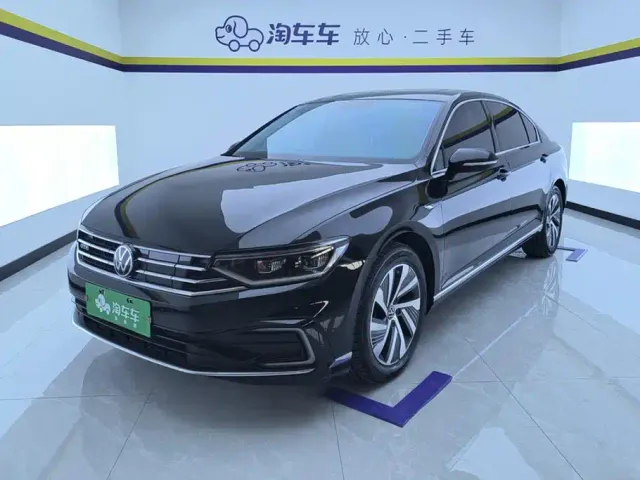 Фотография автомобиля — Volkswagen Magotan