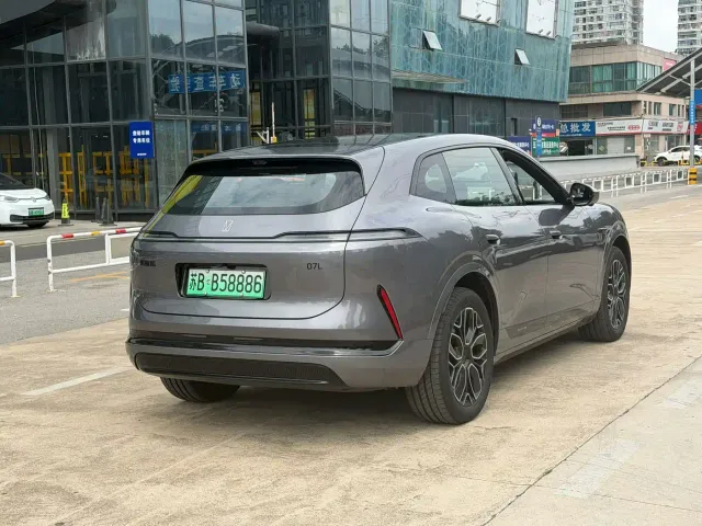 Avatr Avita 07 L — Фото автомобиля 8