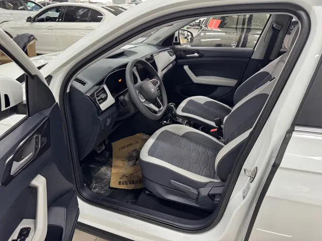 Volkswagen Tharu — Фото автомобиля 4