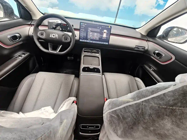 Changan Qiyuan Q05 — Фото автомобиля 19