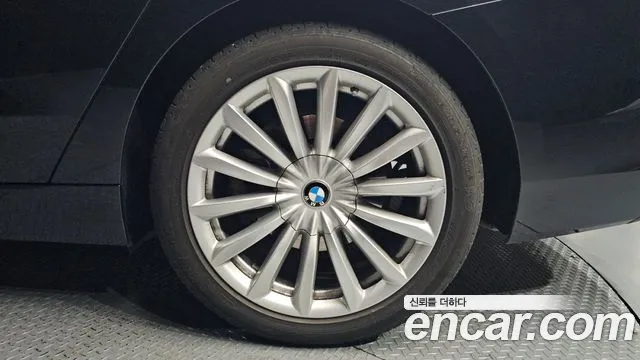 BMW Gran Turismo — Фото автомобиля 5