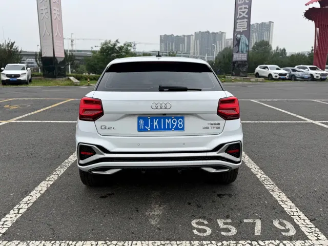 Audi Q2L — Фото автомобиля 5