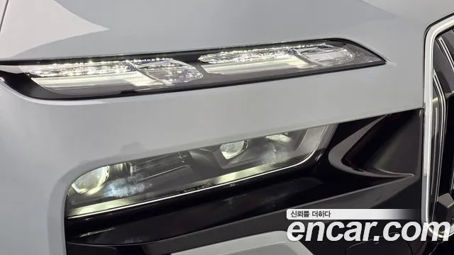 BMW 7-Series 7 серия (G70) 740i xDrive M Sport — Фото автомобиля 18