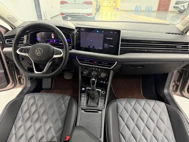 Volkswagen Sagitar — Фото автомобиля 10