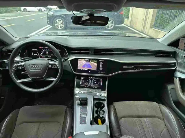 Audi A7L — Фото автомобиля 7