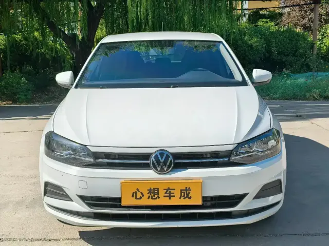 Volkswagen Polo — Фото автомобиля 2