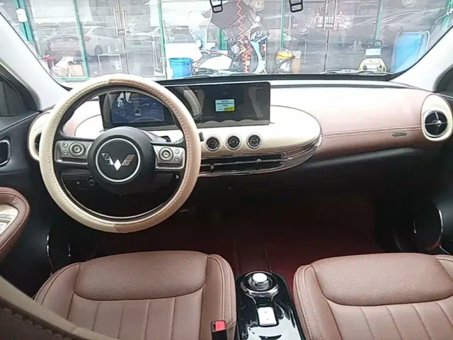 Wuling Bingo — Фото автомобиля 9