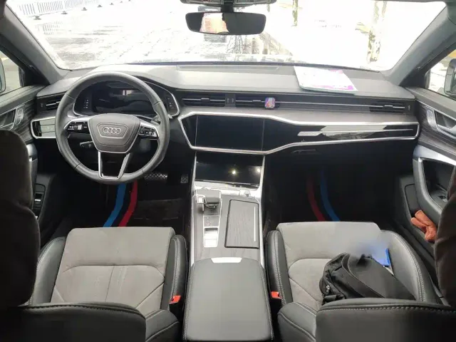 Audi A6L — Фото автомобиля 12