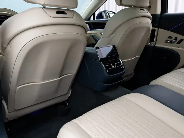 Bentley Flying Spur — Фото автомобиля 7