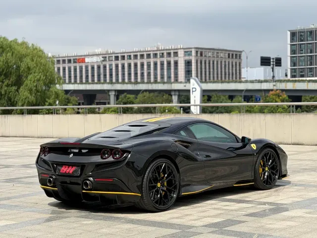 Ferrari F8 — Фото автомобиля 5