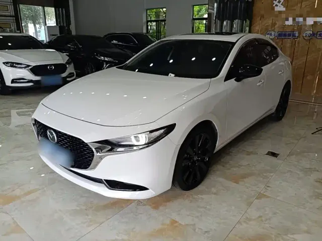 Фотография автомобиля — Mazda Axela