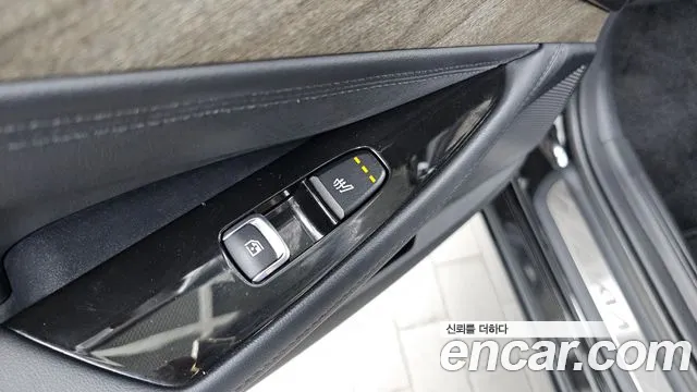 Kia K8 — Фото автомобиля 15