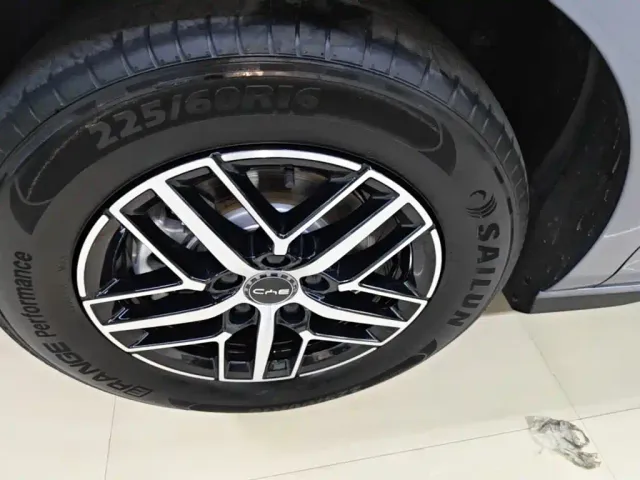 BYD Seal 05 DM-i — Фото автомобиля 22
