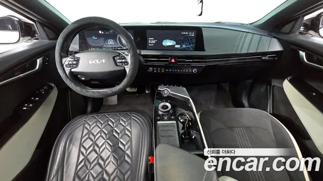 Kia EV6 — Фото автомобиля 7