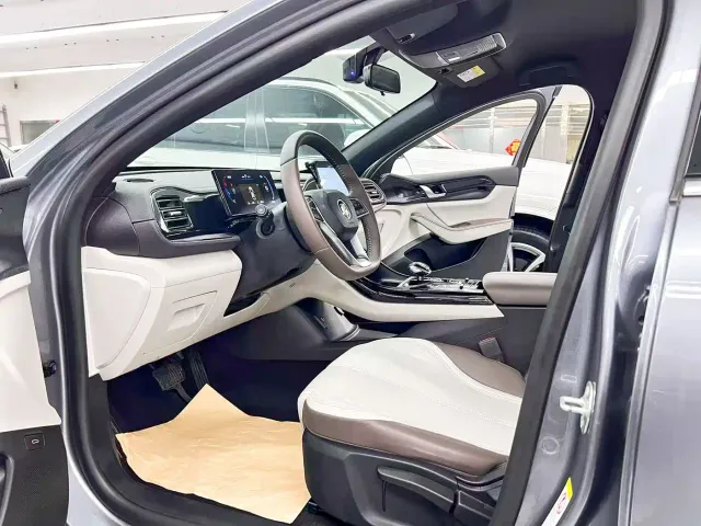 BYD Qin PLUS — Фото автомобиля 7
