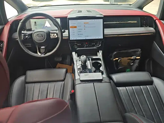 GAC Trumpchi M8 — Фото автомобиля 9