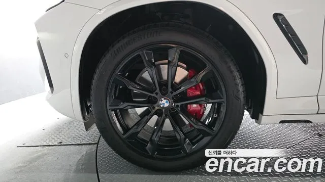 BMW X4 xDrive20i M Sport Pro Special Edition — Фото автомобиля 3