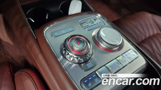 Genesis G90 Бензин 3.5 турбо AWD — Фото автомобиля 8