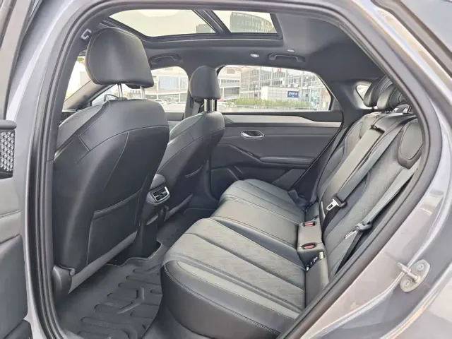 BYD Qin L — Фото автомобиля 17