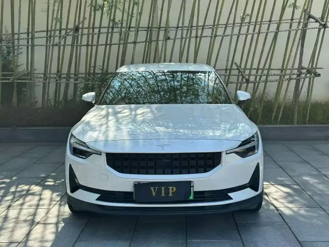 Polestar 2 — Фото автомобиля 2