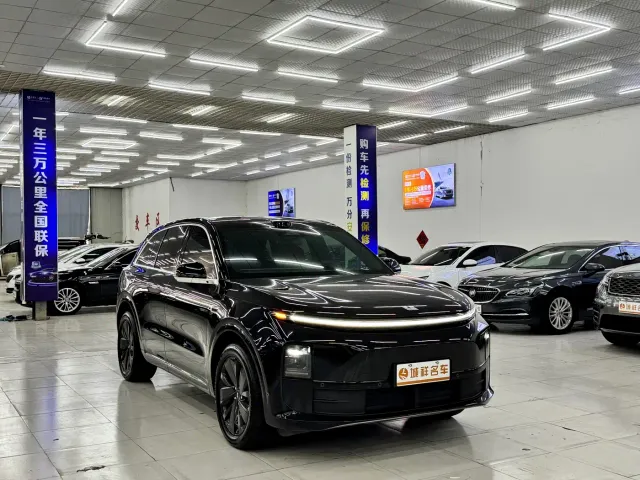 Li Auto L6 — Фото автомобиля 3
