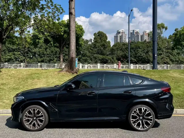 BMW X6 M — Фото автомобиля 7