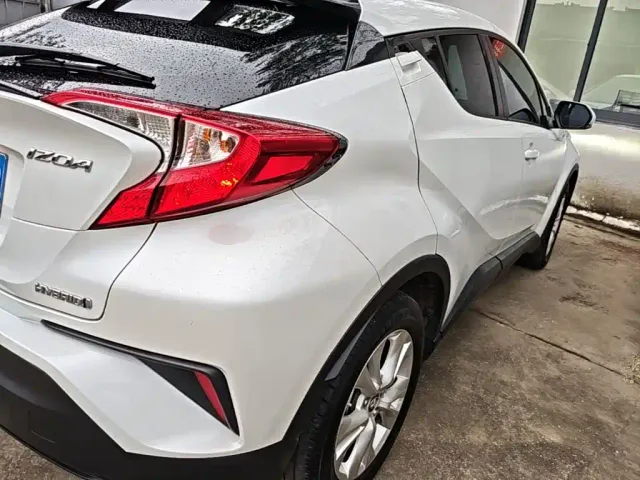 Toyota IZOA — Фото автомобиля 7