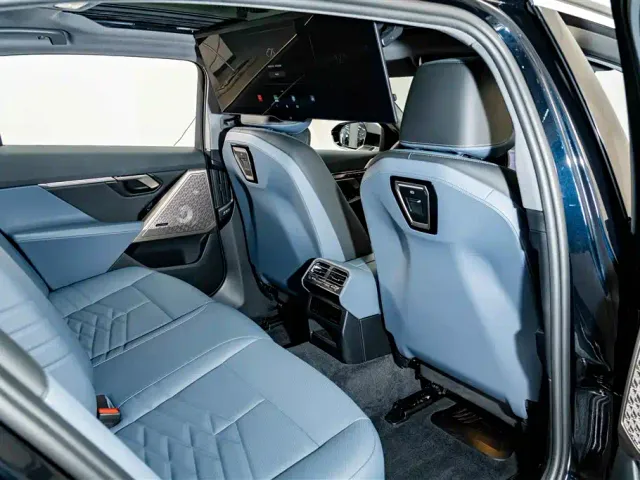 BMW 5 Series — Фото автомобиля 23