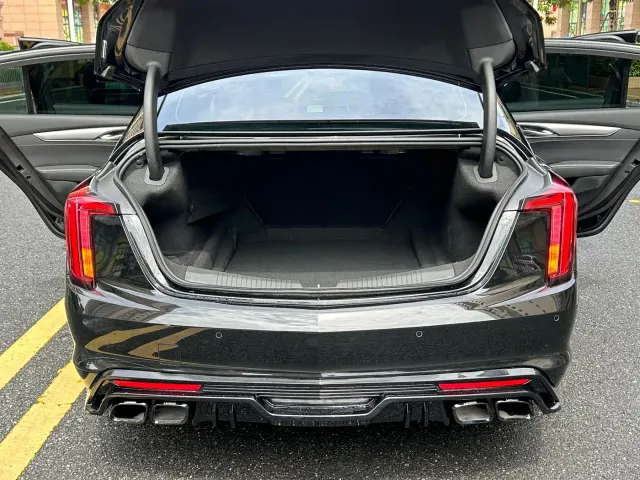 Cadillac CT5 — Фото автомобиля 23