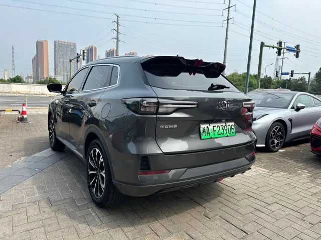 Changan Qiyuan Q05 — Фото автомобиля 6