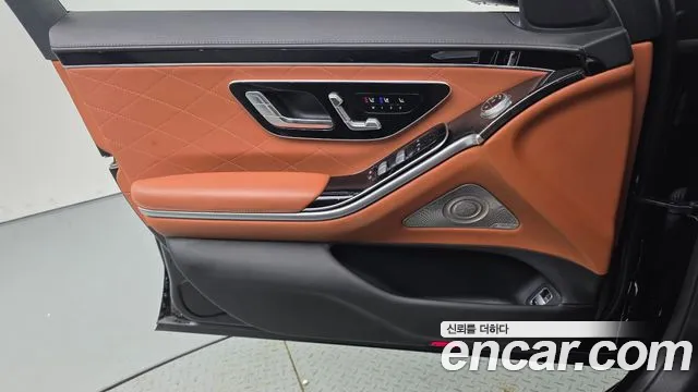 Mercedes-Benz S-Class — Фото автомобиля 21