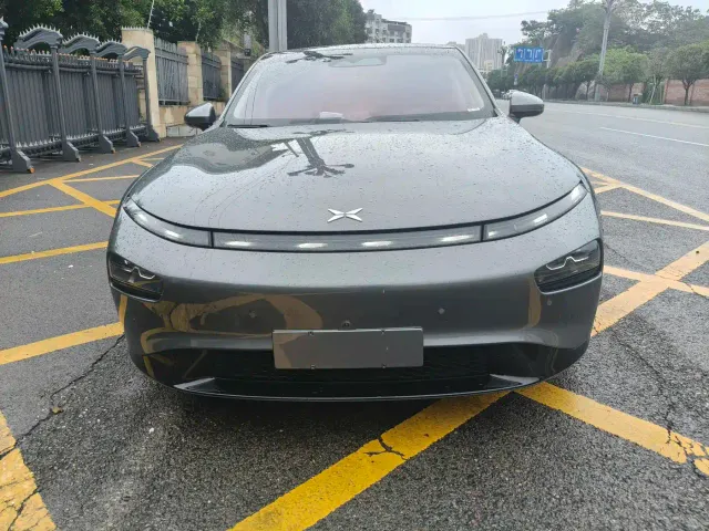 Xpeng P7 — Фото автомобиля 2