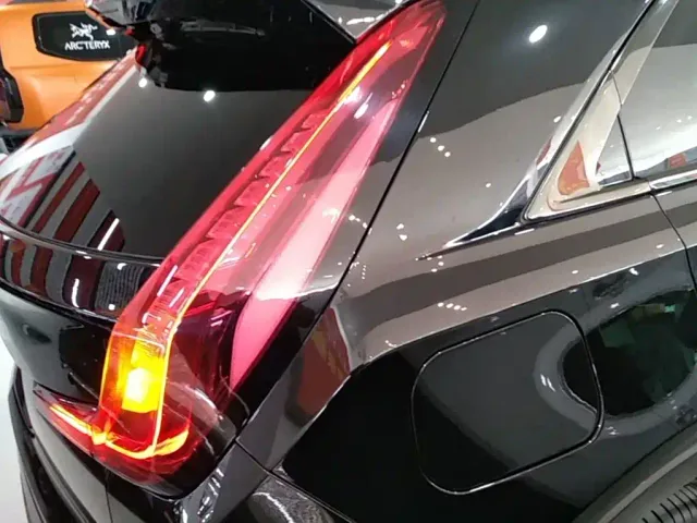 Cadillac XT4 — Фото автомобиля 7